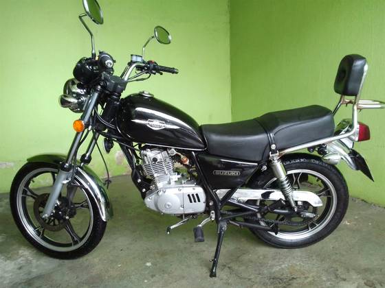 SUZUKI INTRUDER 125 
